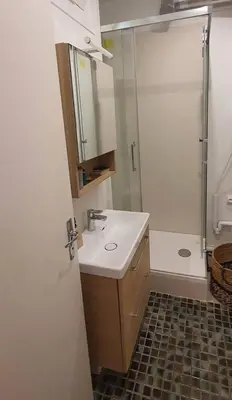 Salle de bains dans l'établissement Paris Neuilly Défense