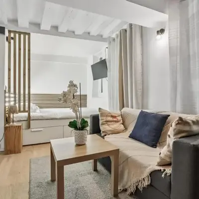 Studio Herold - Place de Victoires by B'Your Home