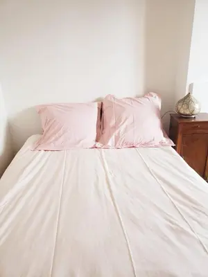Un ou plusieurs lits dans un hébergement de l'établissement Un petit coin de soleil chez l'habitant