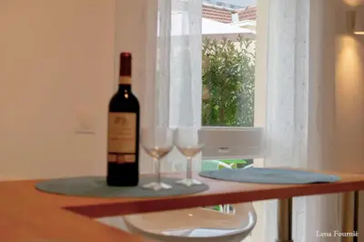 Boissons dans l'établissement Maison chaleureuse jacuzzi, climatisation et parking payants
