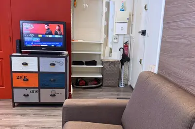 Télévision ou salle de divertissement dans l'établissement Studio Bercy - Terrasse - Paris