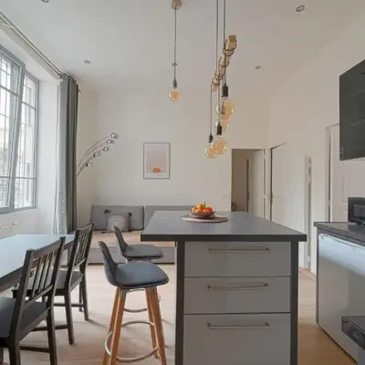 Bel Appartement Buttes-chaumont