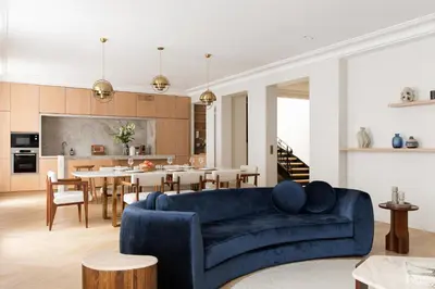 Cuisine ou kitchenette dans l'établissement HIGHSTAY - Luxury Serviced Apartments - Arc de Triomphe