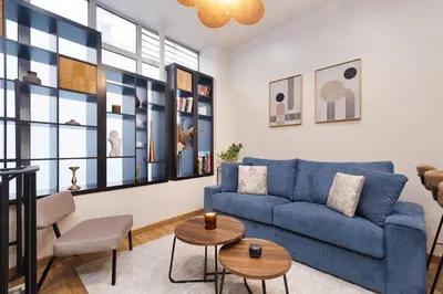 Coin salon dans l'établissement charmant et chaleureux paris 17ème