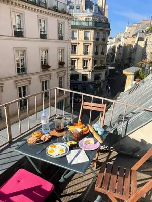 Balcon ou terrasse dans l'établissement Appartement dans le Marais avec terrasse