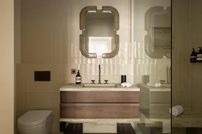 Salle de bains dans l'établissement HIGHSTAY Maisons - Boétie