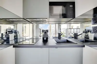 Cuisine ou kitchenette dans l'établissement EXELMANS - Auteuil