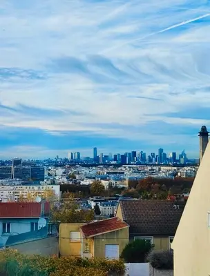 Vue générale sur Clamart ou vue de la ville depuis l'appartement