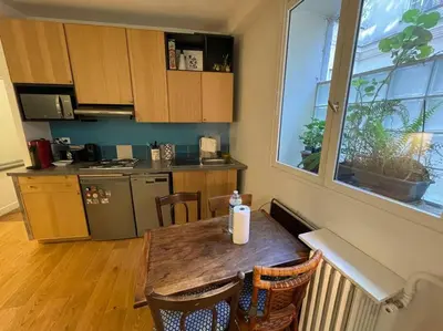 Cuisine ou kitchenette dans l'établissement Le Fleury