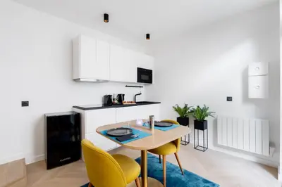Cuisine ou kitchenette dans l'établissement Le Jean Jaurès - Studio cosy au cœur de Boulogne