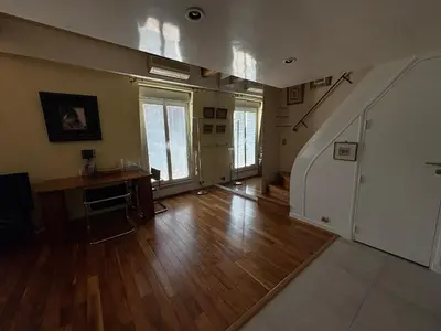 Télévision ou salle de divertissement dans l'établissement Loft de charme proche des Halles et du Louvre