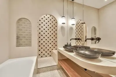 Salle de bains dans l'établissement Luxe et Architecture au Centre de Paris pour 6 Pers