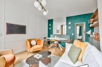 Coin salon dans l'établissement Luxe et Architecture au Centre de Paris pour 6 Pers