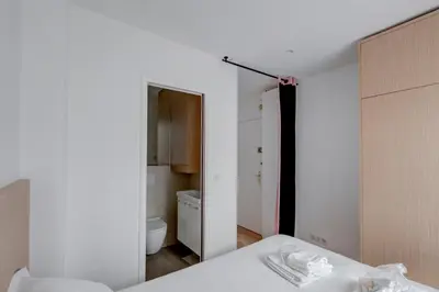 Salle de bains dans l'établissement Bluestay 850 - Superb apartment