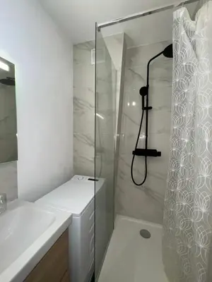 Salle de bains dans l'établissement studio paris 13