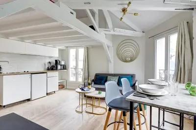 Cuisine ou kitchenette dans l'établissement Bluestay 24 - Superb apartment in Paris