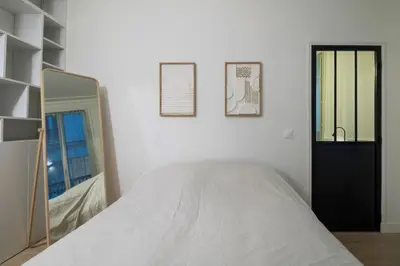 Un ou plusieurs lits dans un hébergement de l'établissement Au cœur des Batignolles -Bail mobilité - 1 chambre