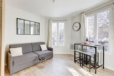 Coin salon dans l'établissement Bluestay 22 - Superb studio in Paris