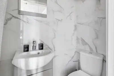 Salle de bains dans l'établissement Bluestay 22 - Superb studio in Paris