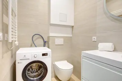 Salle de bains dans l'établissement Bluestay 124 - Superb apartment in Paris