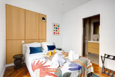 Un ou plusieurs lits dans un hébergement de l'établissement Bluestay 125 - Superb apartment in Paris