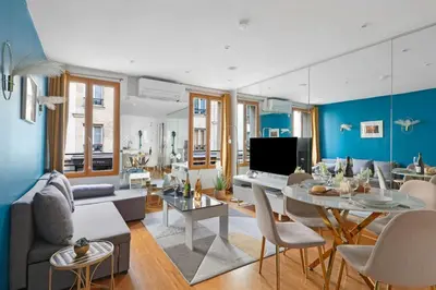 Télévision ou salle de divertissement dans l'établissement Bluestay 551 - Superb apartment in Paris