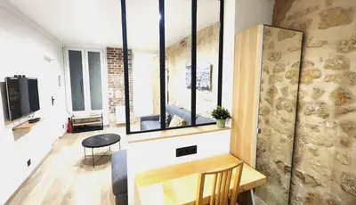 Télévision ou salle de divertissement dans l'établissement Marais Chatelet - Design & Trendy - 2 suites - 6pax