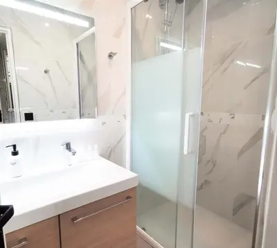 Salle de bains dans l'établissement Marais Chatelet - Design & Trendy - 2 suites - 6pax