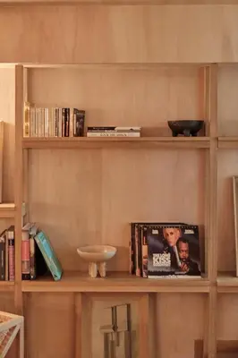 Bibliothèque dans l'hôtel