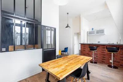 Cuisine ou kitchenette dans l'établissement GuestReady - Comfortable retreat in the 11th Arr