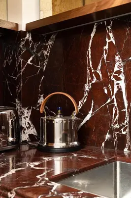 Cuisine ou kitchenette dans l'établissement Sublim apartment with AC next to Arc de Triomphe