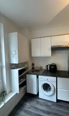Cuisine ou kitchenette dans l'établissement Beautiful Studio Paris Eiffel Tower