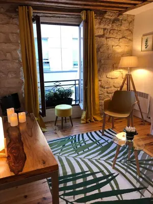 Coin salon dans l'établissement Coup de cœur à Montorgueil