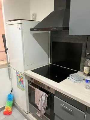 Cuisine ou kitchenette dans l'établissement F2 montmartre paris 18