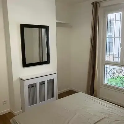 F2 montmartre paris 18