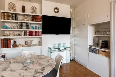 Cuisine ou kitchenette dans l'établissement Cyril - Appt au coeur du 15eme arrondissement