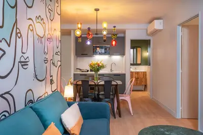 Cuisine ou kitchenette dans l'établissement West Paris Suite