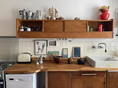Cuisine ou kitchenette dans l'établissement Luminous and inspiring arty home