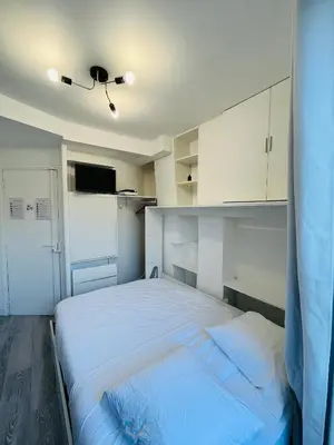 Cuisine ou kitchenette dans l'établissement Cute studio - Canal Saint Martin