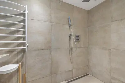Salle de bains dans l'établissement Psychedelic