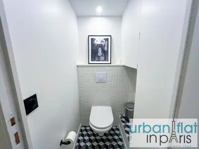 Salle de bains dans l'établissement Urban Flat 194 - Spacious 3 Bedroom Montmartre