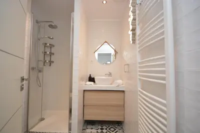 Salle de bains dans l'établissement Cosy Studio Bourse Grands Boulevards