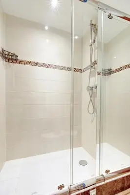 Salle de bains dans l'établissement Bluestay 223 - Superb apartment in Paris