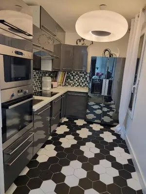 Cuisine ou kitchenette dans l'établissement Chambre cosy près de Paris dans un appartement partagé