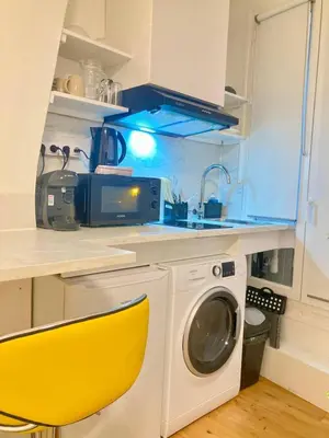 Cuisine ou kitchenette dans l'établissement Studio Pantin - Parc La Villette