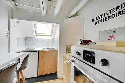 Cuisine ou kitchenette dans l'établissement Résidence Antoine - 2P ou 4P -Bastille
