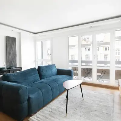 Lumineux 2 chambres avec Terrasse