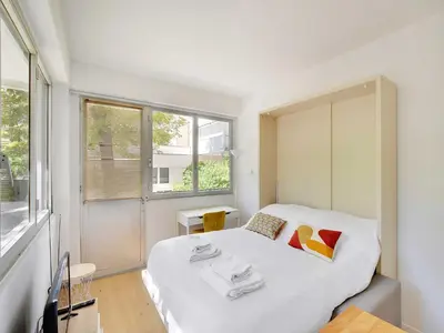 Un ou plusieurs lits dans un hébergement de l'établissement Quiet studio - VICTOR HUGO DAUPHINE - MOBILITY LEASE