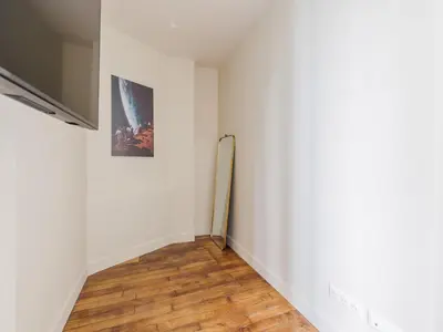 Télévision ou salle de divertissement dans l'établissement Charming apartment - 1BDR 2P - St Germain des Prés