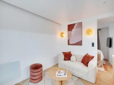 Coin salon dans l'établissement Modern apt with balcony - 1BR 2P - Saint Lazare